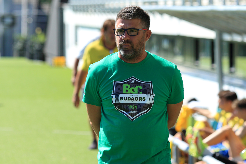 BSC 202223 BEKO BALAZS VEZETOEDZO 2 KICSI